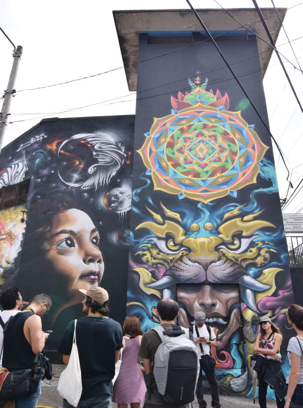 Urban-Art-Safari-Mural-by-Maskien-from-Costa-Rica,-Sinless-from-Panama-and-Humones-and-Frase-from-México.-Photo-by-María-Charles Urban-Art-Safari-Mural-by-Maskien-from-Costa-Rica,-Sinless-from-Panama-and-Humones-and-Frase-from-México.-Photo-by-María-Charles