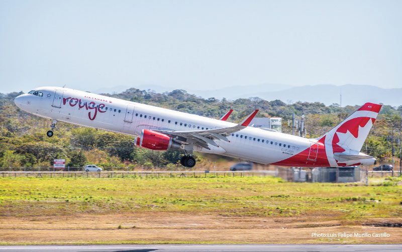 Air-Canada-departing-from-Liberia-airport