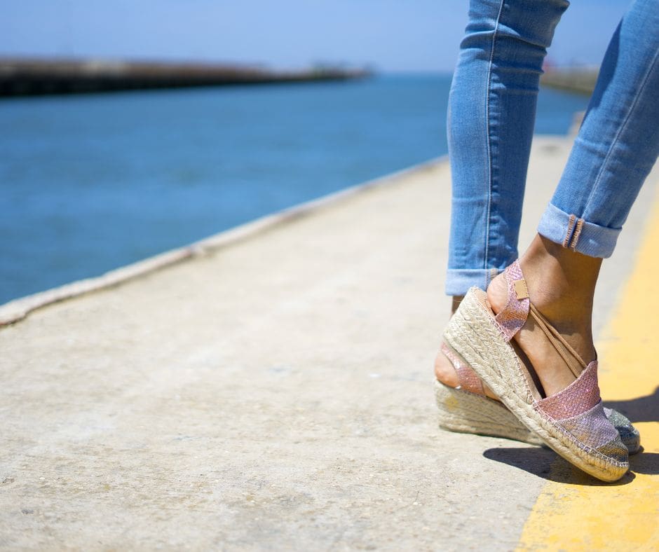 Untitled design – 2024-01-08T080326.733 Espadrilles for travel