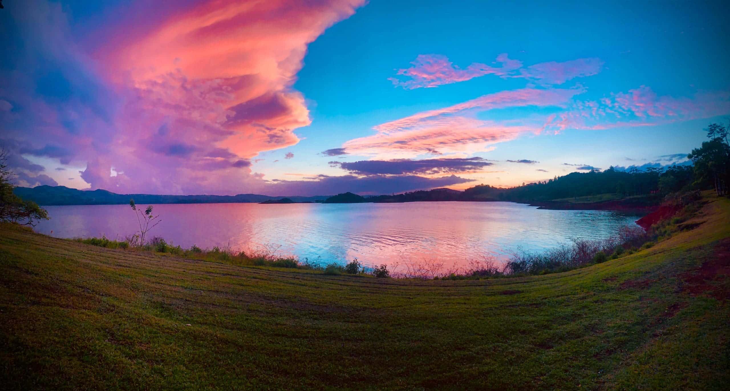 Lac Arenal au coucher du soleil